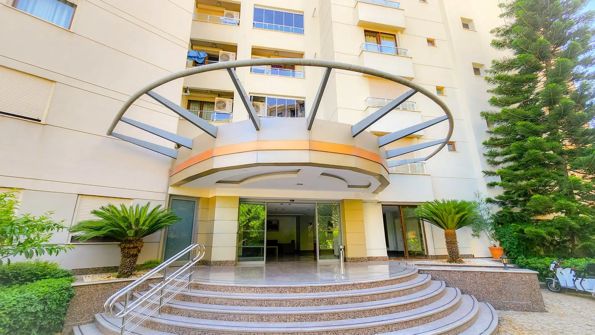 Изображение Квартира 3+1 на второй линии в районе Лиман под гражданство